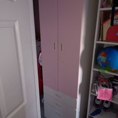 kids wardrobe
