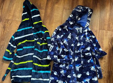 Boys nightgown in size 3-4 years