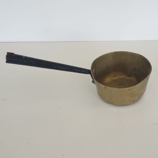 Brass heavy forged cooking pot antique