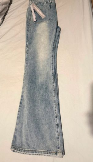 flared jeans