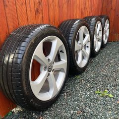 VW Golf GTI alloys