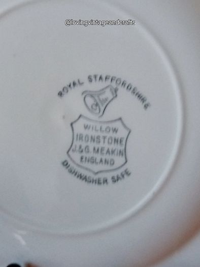 Willow Pattern Cups Saucers and Side Plates