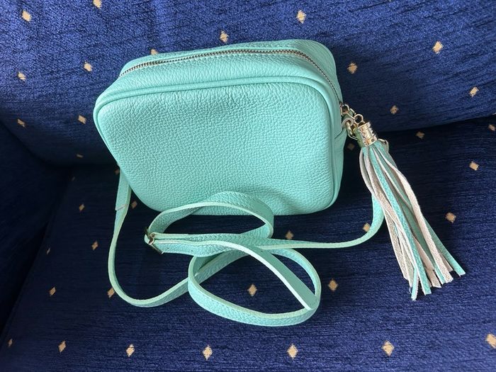 Leather handbag made in Italy