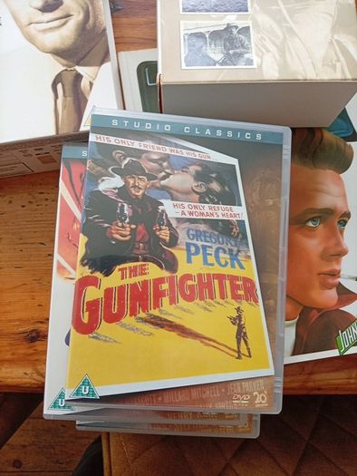 Five Gregory Peck oldie movies dvd collection
