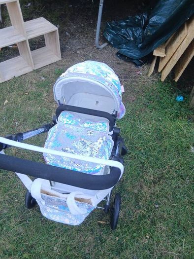 dolls pram