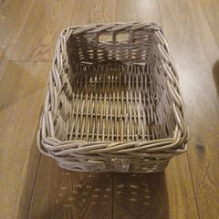 Basket (Paul Costelloe)