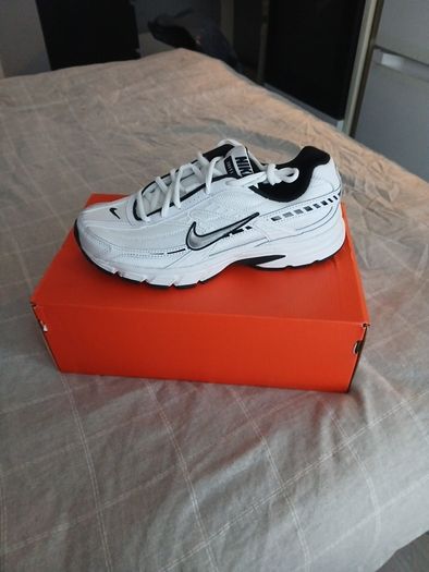 Nike Initiator Trainers Brand New Size 7
