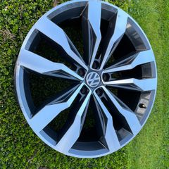 VW Suzuka Alloys 20", genuine