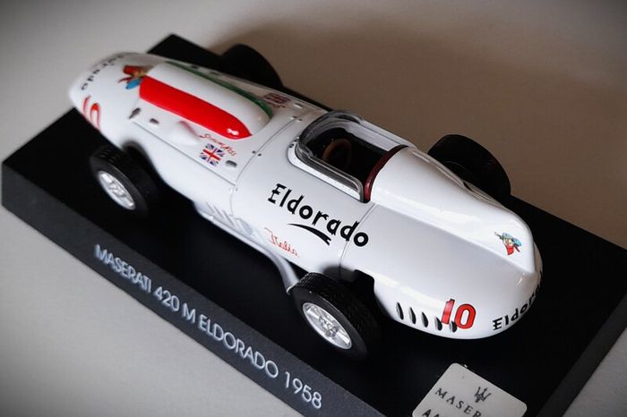 Diecast Model Maserati 420M S.Moss - Collectable 1:43