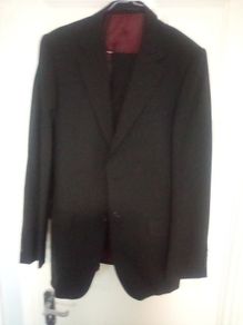Mans  2. Piece.  Suit.