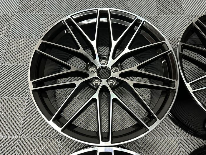 21" Inch Porsche Macan Spyder Style Alloy Wheels BMW 7 Series G70 5X112 66.6