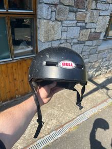 BELL HELMET skateboarding / rollerblading / bmx