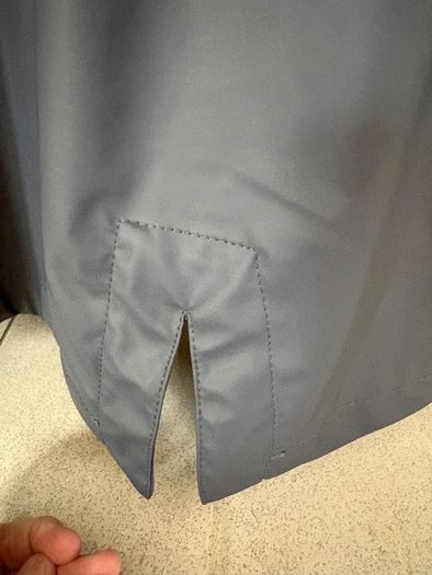 Danish brand renowned for its rainwear Ilse Jacobsen  French navy coloured rain coat BRAND NEW