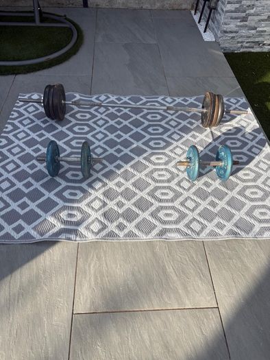 Cast iron barbell / weights set