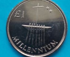 2000  Millennium Irish one Pound coin A/ Unc