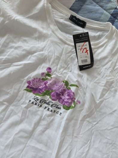 Ladies tshirt size 16