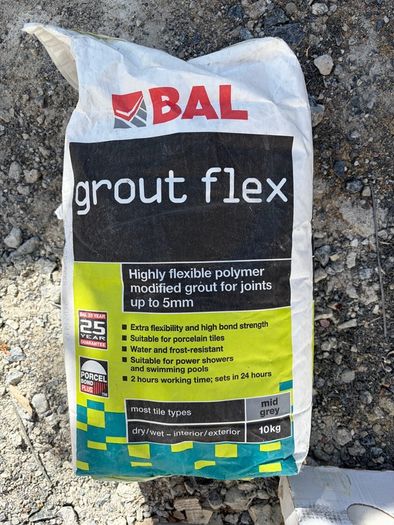 10kg bag and half of Grout BAL Flex Mid Grey
