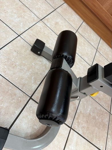Heavy, Large Highly Versatile Weight Bench, Fully Adjustable!!