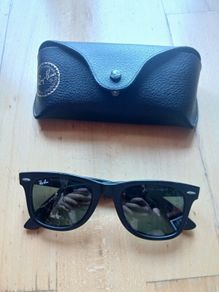 rayban classic rayban broken lens
