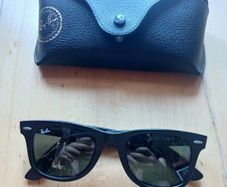 rayban classic rayban broken lens