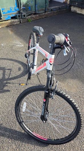 Mountain Bike 26  90 Quick Sale