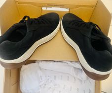Ecco Shoes / Sneakers