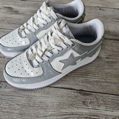 Ladies Trainers
