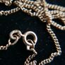 Vintage 9ct Gold 375 Gold Engraved Heart Pendant and chain 2,7g L-12" Image 7