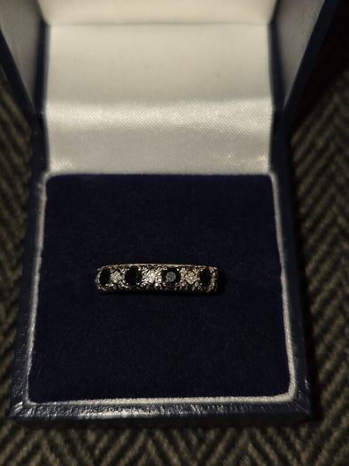 9ct Gold Sapphire and Diamond Ring