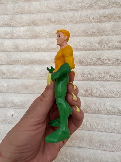 Kinder Maxi 2023 DC Justice League Aquaman approx. 12.5 cm. Used Please see phtos