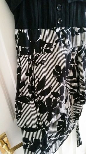 Black & White Dress - Size 8