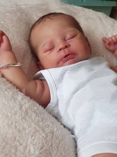 Reborn Baby Dolls That Look Real 21 Inch Sleeping Newborn Baby Boy Soft Silicone Vinyl Lifelike Baby Dolls with Pacifier+Bottle