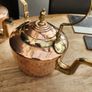 Two antique polished kettles in brass and copper. Stunning. Image 3