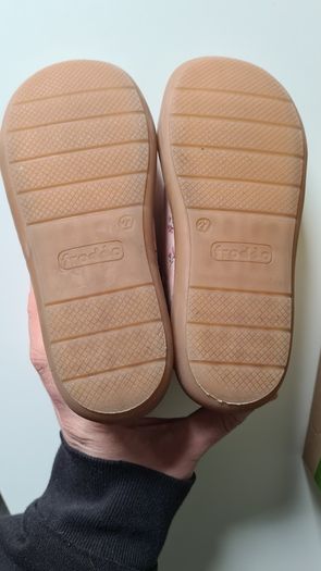 Leather Girls Shoes size 27 (EU), 9 (UK)