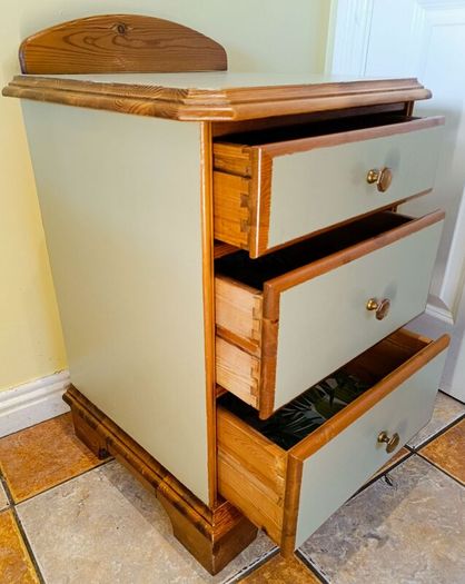 Up-cycled Drawer Unit