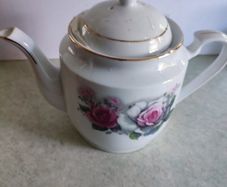 Vintage MEIKO Chinese White Porcelain Three Cup Roses Floral Pattern Golden Rim Teapot Retro Kitchen