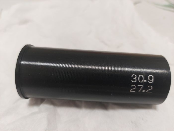 Bicycle parts / seatpost adapter