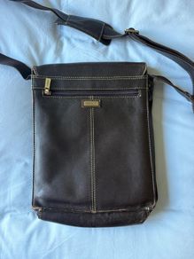 Jasper Portrait Messenger Bag