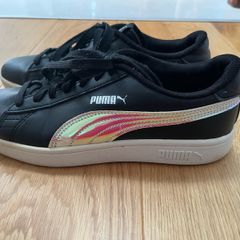 Puma Smash V2 Holo Jr girls' trainers size 38 UK5
