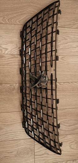Peugeot 3008 II Front grill 9815336077