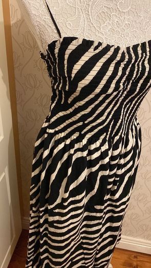 Dress black & cream