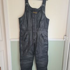 JTS black leather motorcycle salopettes Size 38 short Eu 58 usa xxl motorbike dungarees