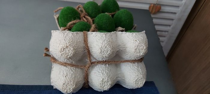 Beautiful Home Decor (eggs)- New!