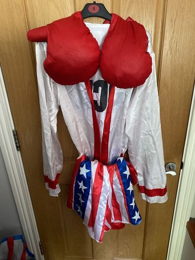 Rocky costume men's size small 28-40