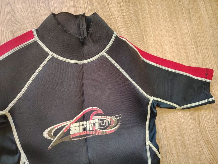 Wet Suit   Age 9-10