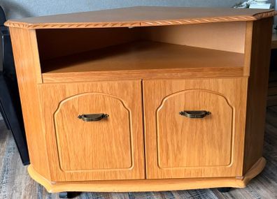 Corner TV unit