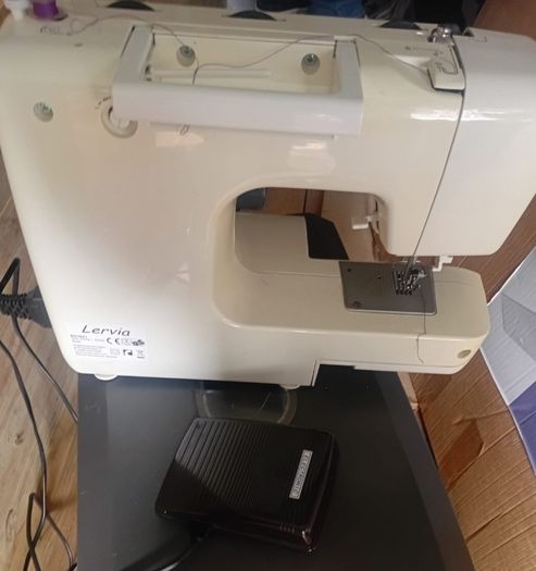 sewing machine