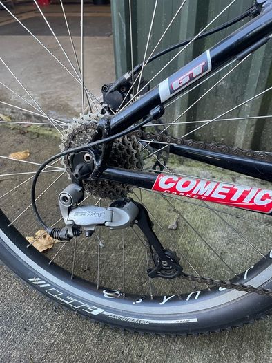 Mountain Bike Avalanche GT