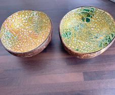 Lacquered Coconut Shell mBowls