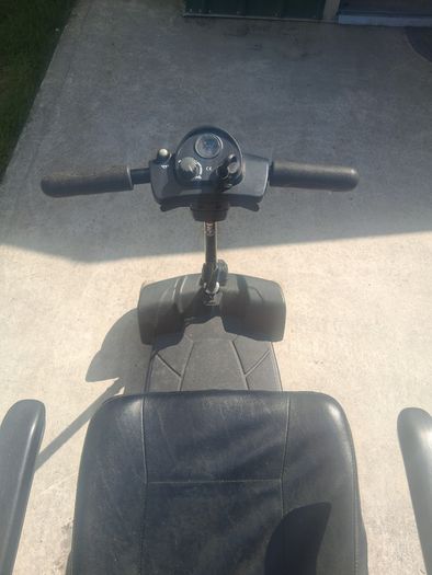 Mobility scooter
